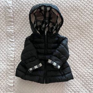 Burberry Hooded Puffer with detachable hood (6m)